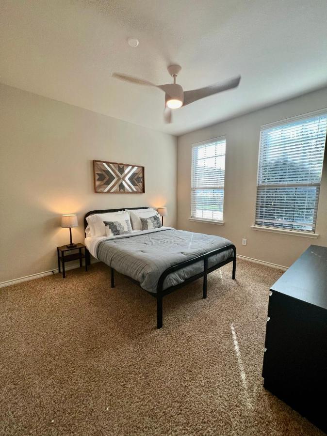 Luxury Legacy West Townhouse Villa Plano Luaran gambar